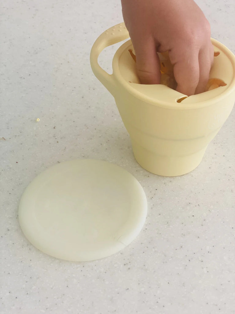 Collapsible Snack Cup with Lid - Custard