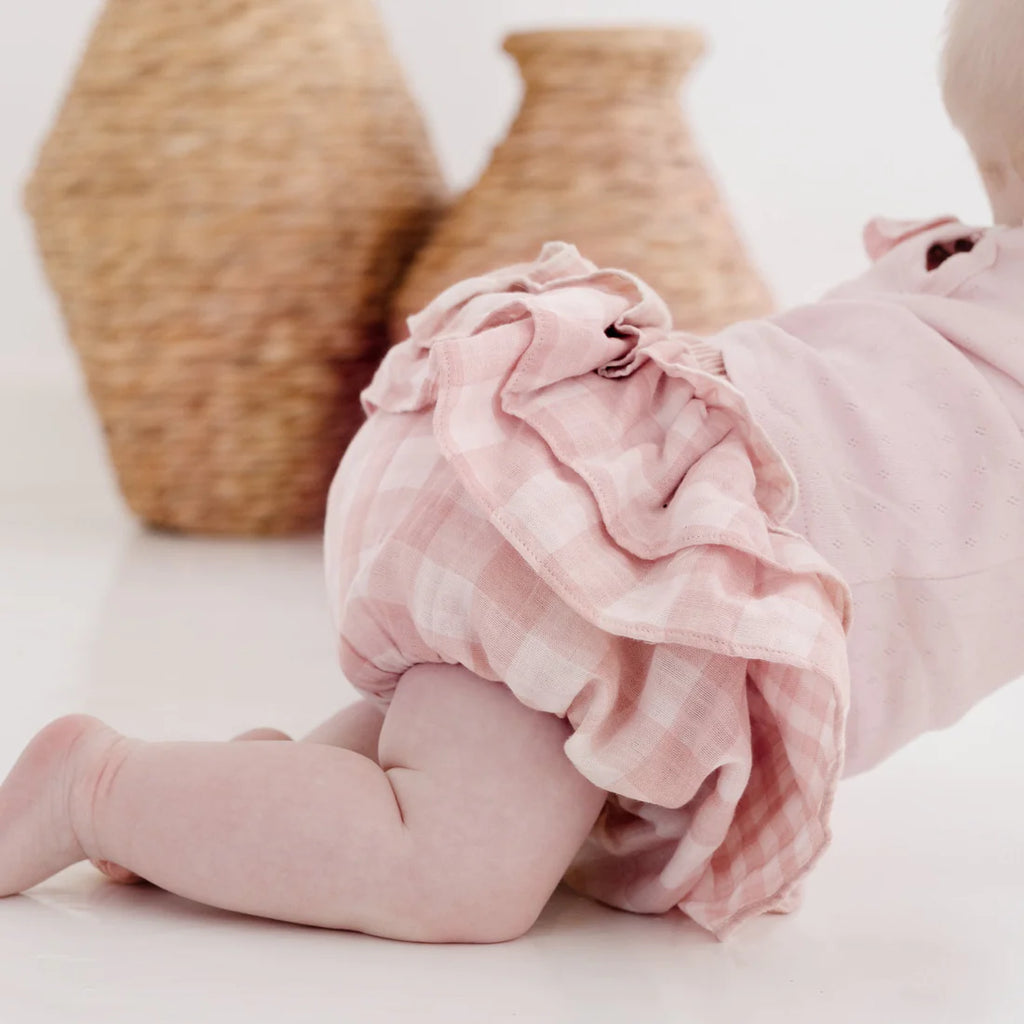 Pink Gingham Muslin Ruffle Bloomers - Size 00 (3-6m)