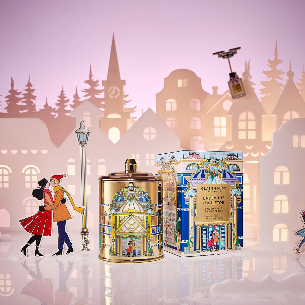 Under the Mistletoe - Spiced Apple & Red Berries 380g Soy Candle - LIMITED EDITION