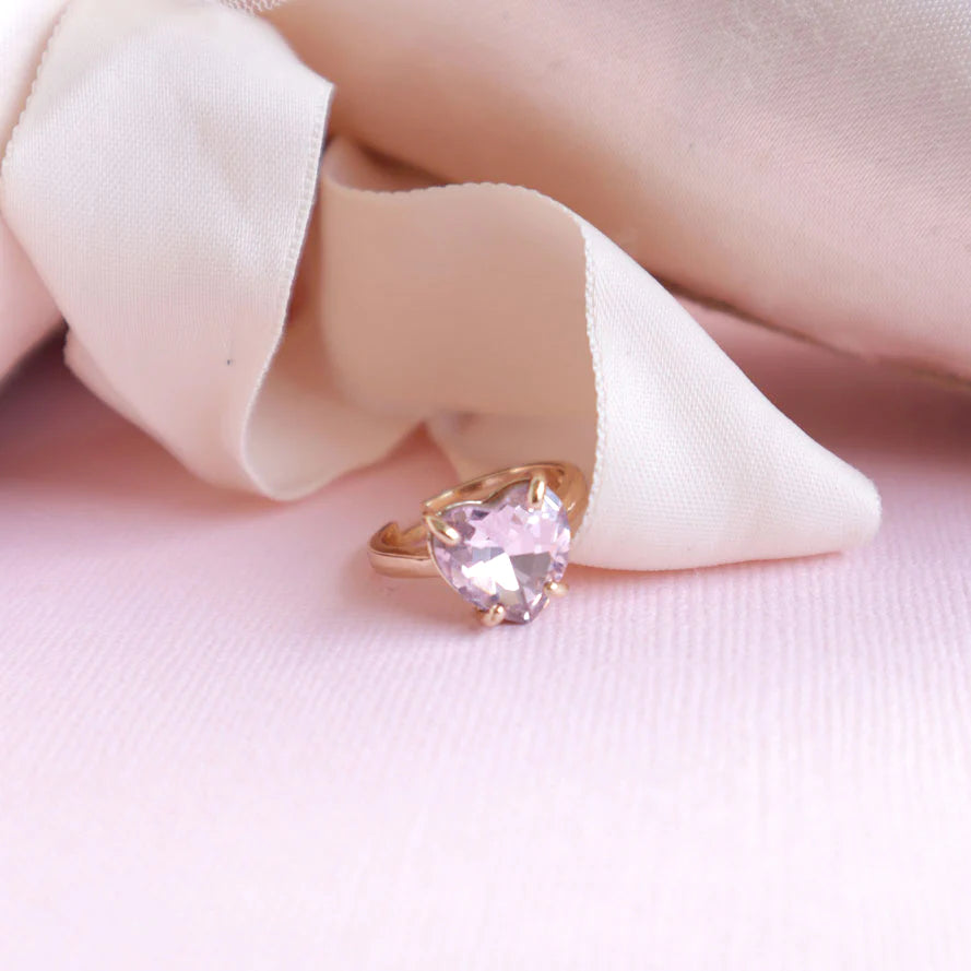 Crystal Heart Ring in Pink Velvet Shell